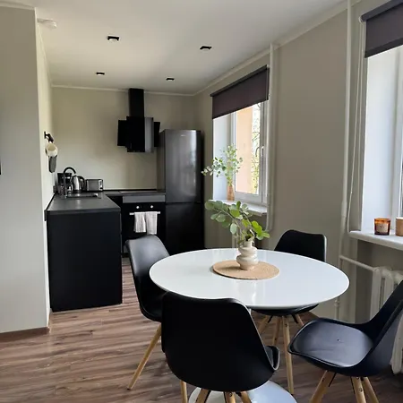 Karusselli Home, Free Parking Appartamento Pärnu